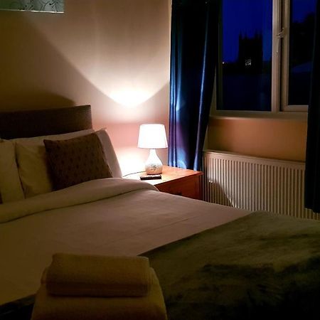 The Auld Triangle Bed & Breakfast Лохрей Екстериор снимка