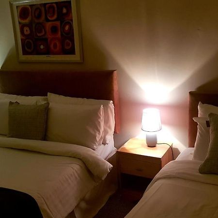 The Auld Triangle Bed & Breakfast Лохрей Екстериор снимка