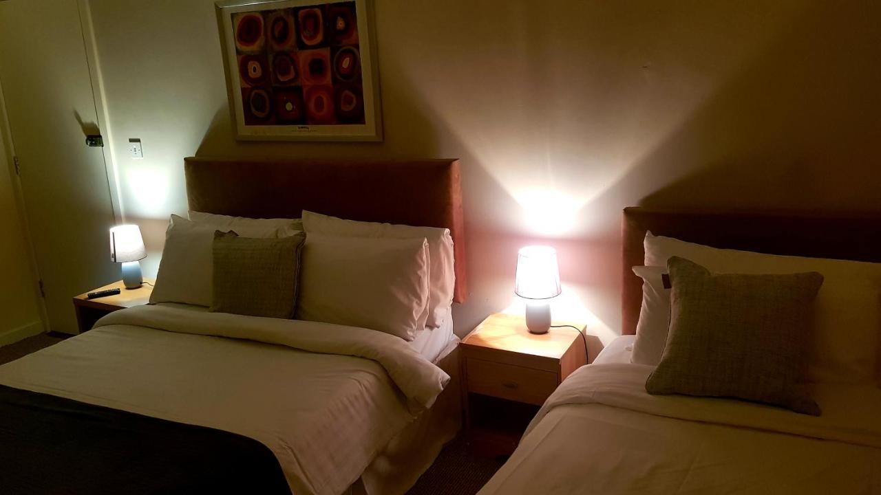 The Auld Triangle Bed & Breakfast Лохрей Екстериор снимка