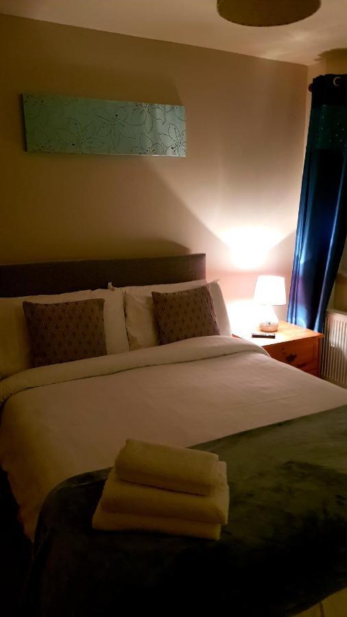 The Auld Triangle Bed & Breakfast Лохрей Екстериор снимка